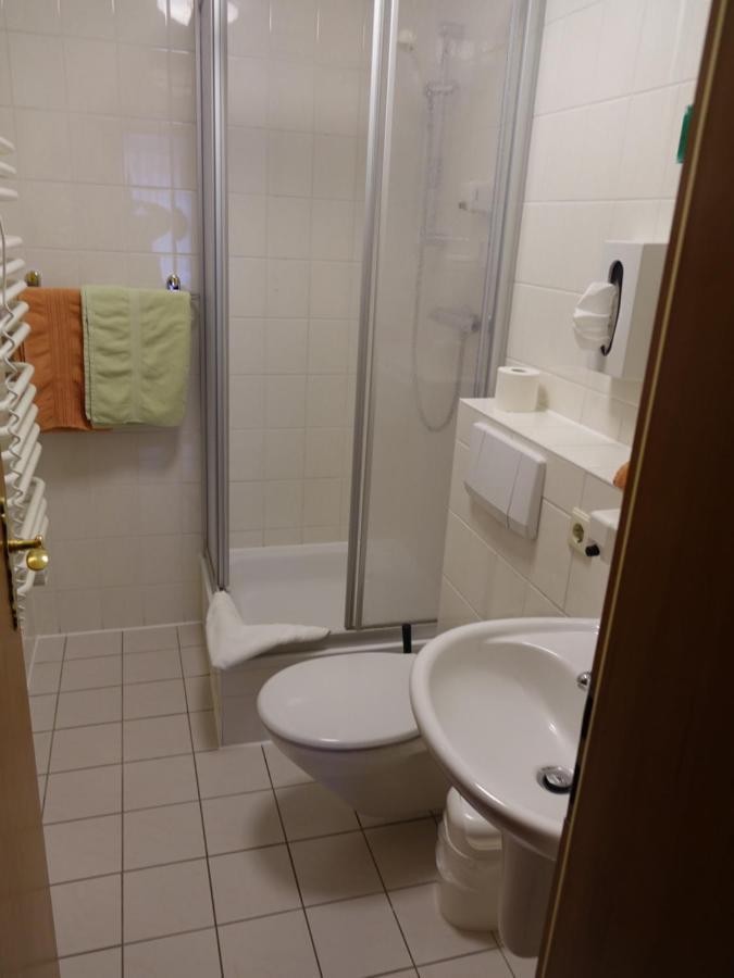 Adler-Hotel Delitzsch Eksteriør bilde
