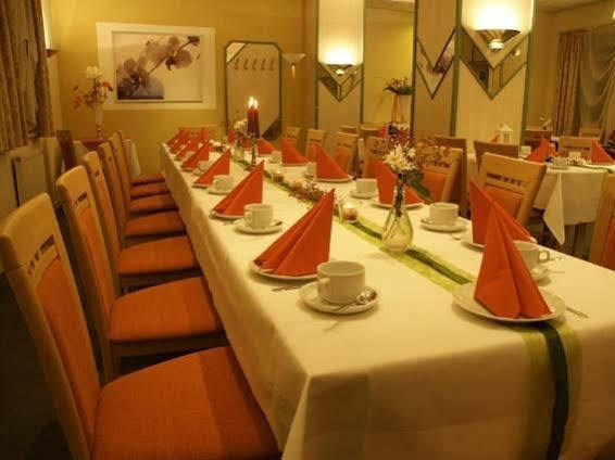 Adler-Hotel Delitzsch Eksteriør bilde